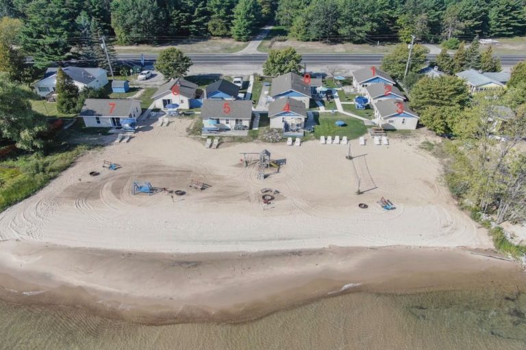 Barefoot Beach Layout